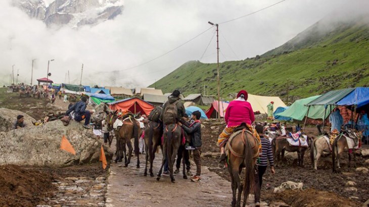 4,800 Pilgrims Leave For Amarnath Cave Shrine From Jammu